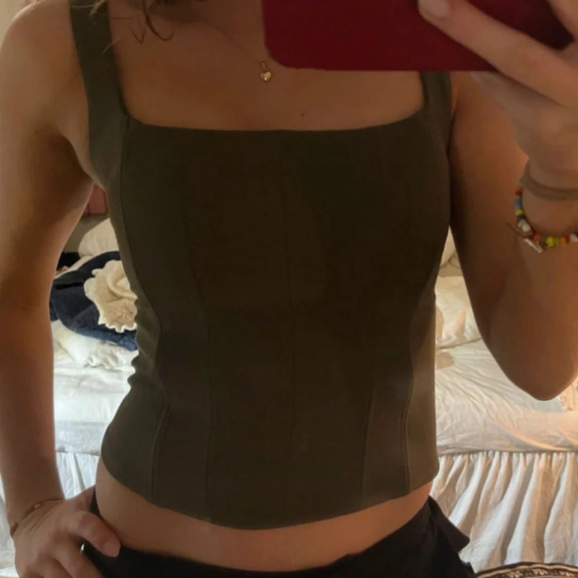 Olivgrön korsettopp från Zara