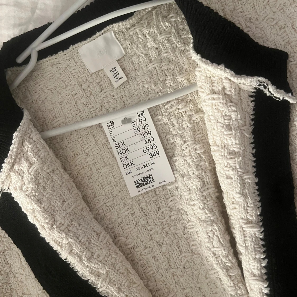 Kofta med guldknappar - 90