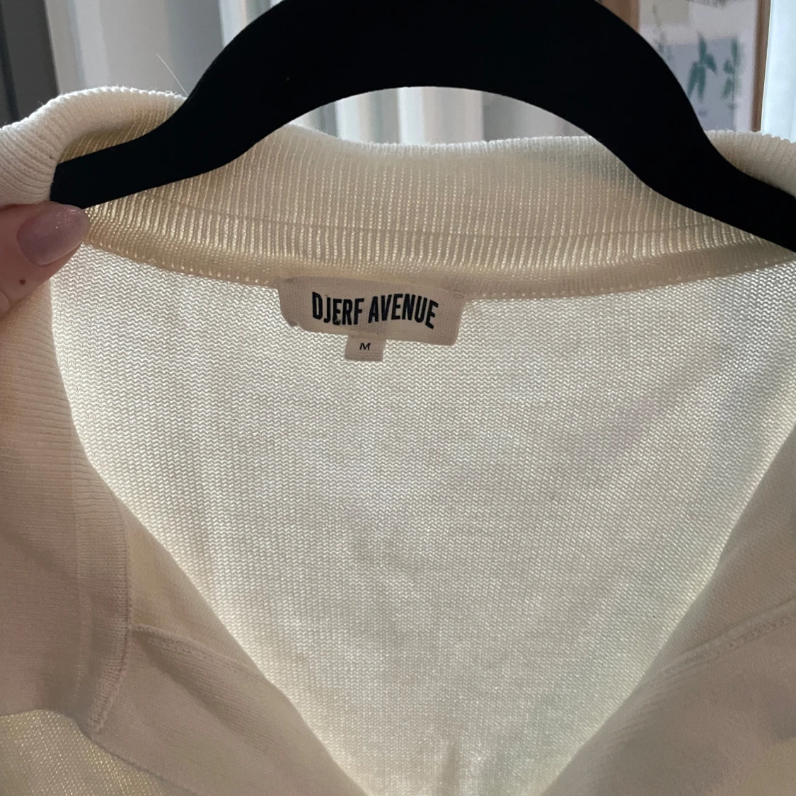 Krämfärgad klänning från Djerf Avenue - 90