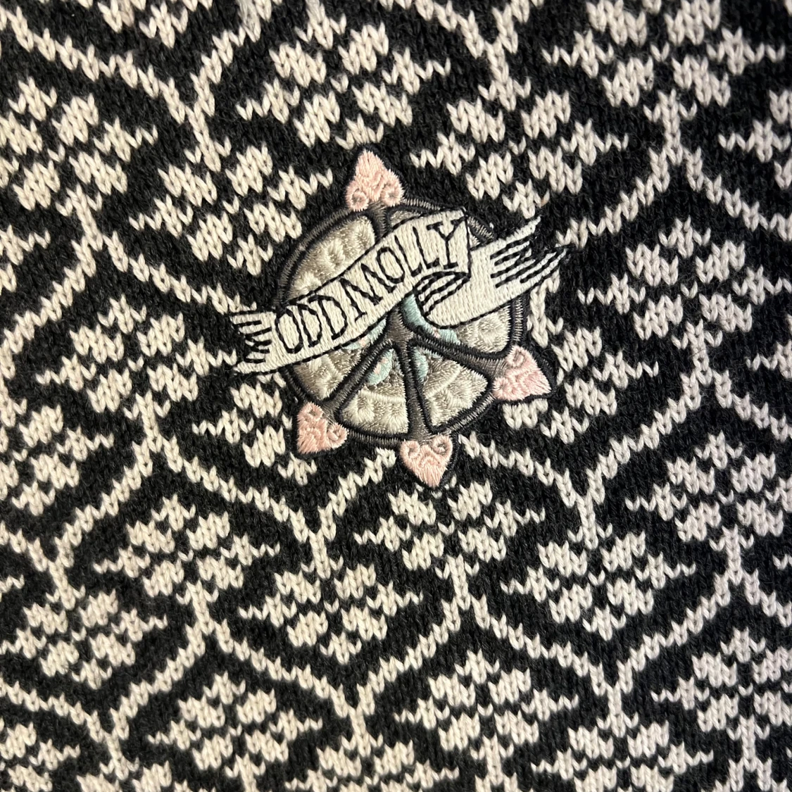 Svartvit mönstrad kofta från Odd Molly - 91