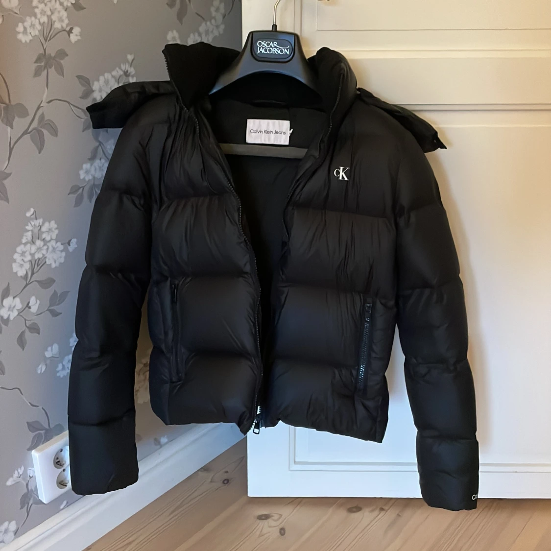 Calvin Klein jacka  - 91