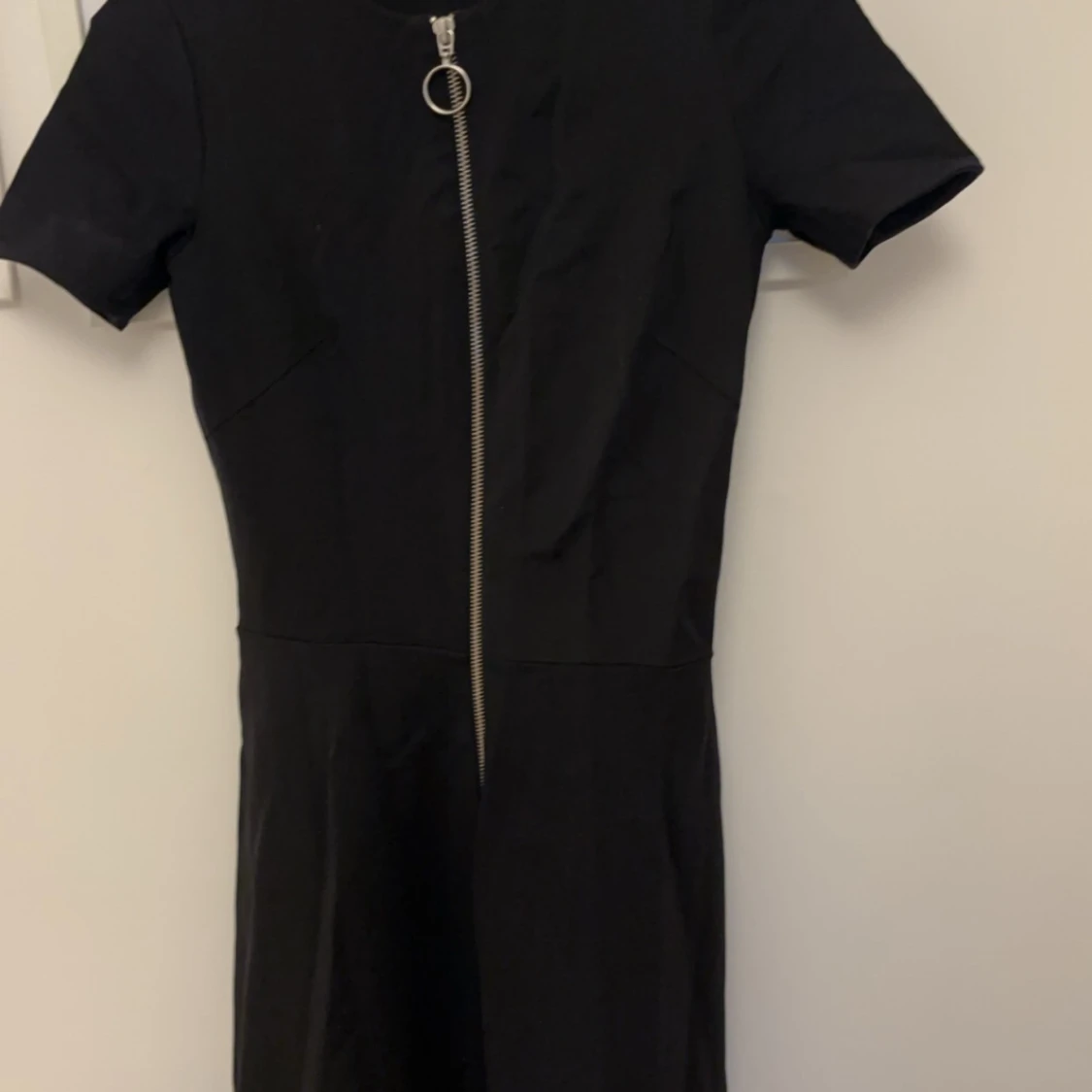 Svart klänning från & Other Stories - 90