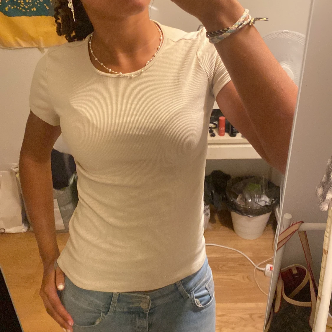 Tight beige Tshirt! - 90