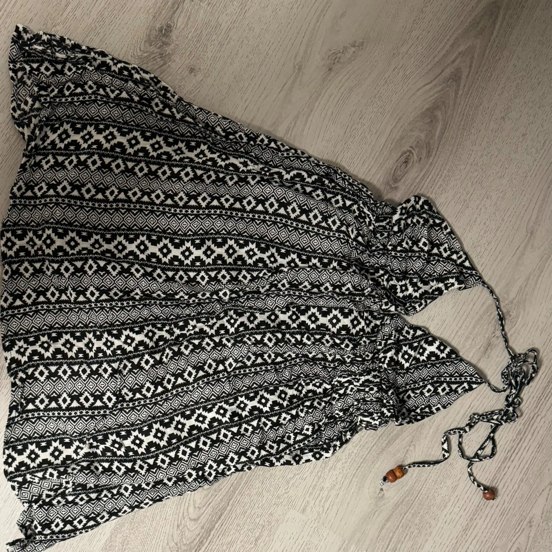 Söt sommarklänning med öppet rygg - 91