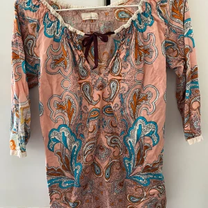 Odd Molly blus  - Söt Odd Molly blus storlek 1 