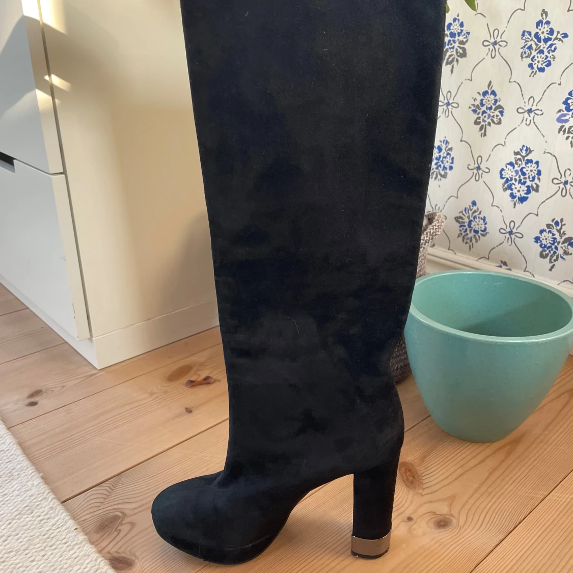 Svarta höga stövlar - 90