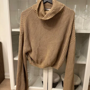 Stickad tröja från NA-KD - Stickad tröja från NA-KD 🌸