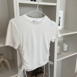 Vit tröja  - Fint skick 