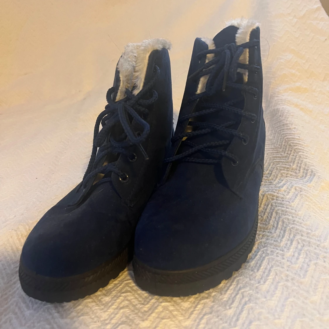 Mörkblå kängor med foder - 91