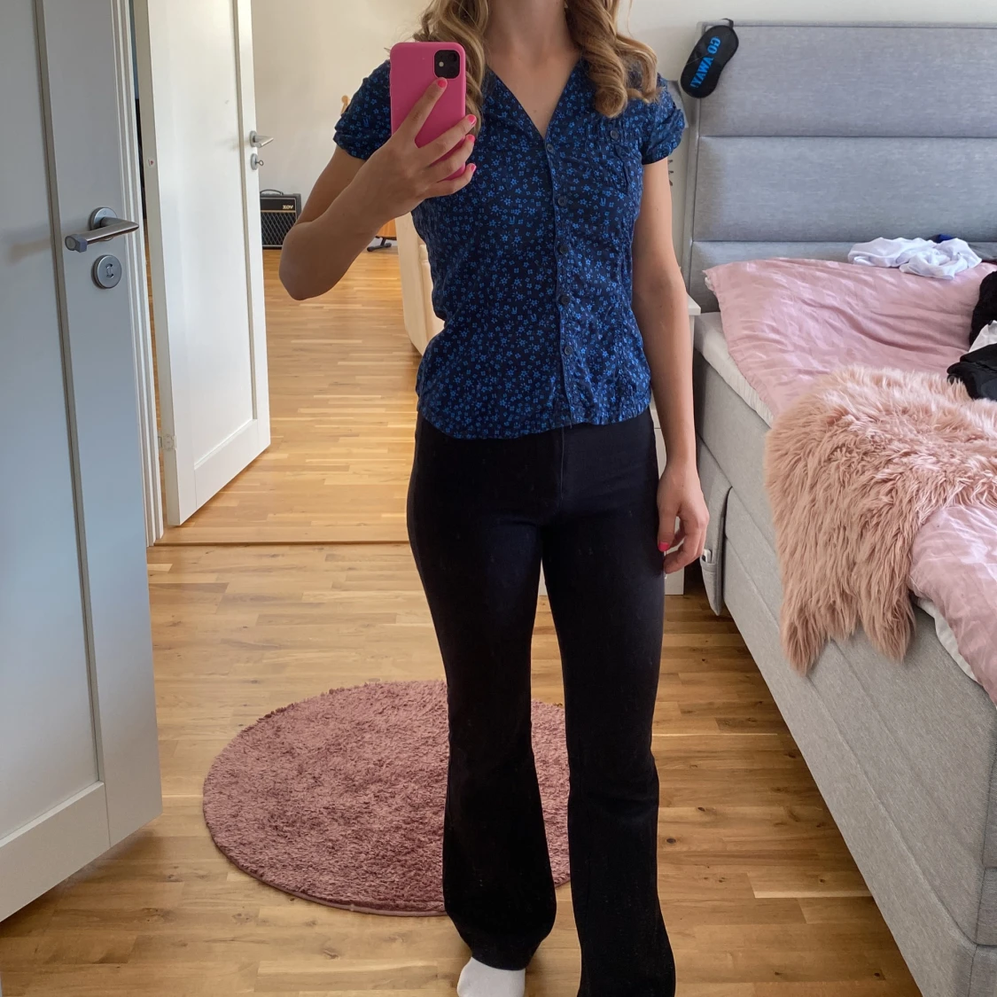 Blå blommig blus - 1