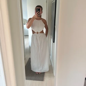 Klänning  - Klänning ifrån Nakd. Använd 1 gång 