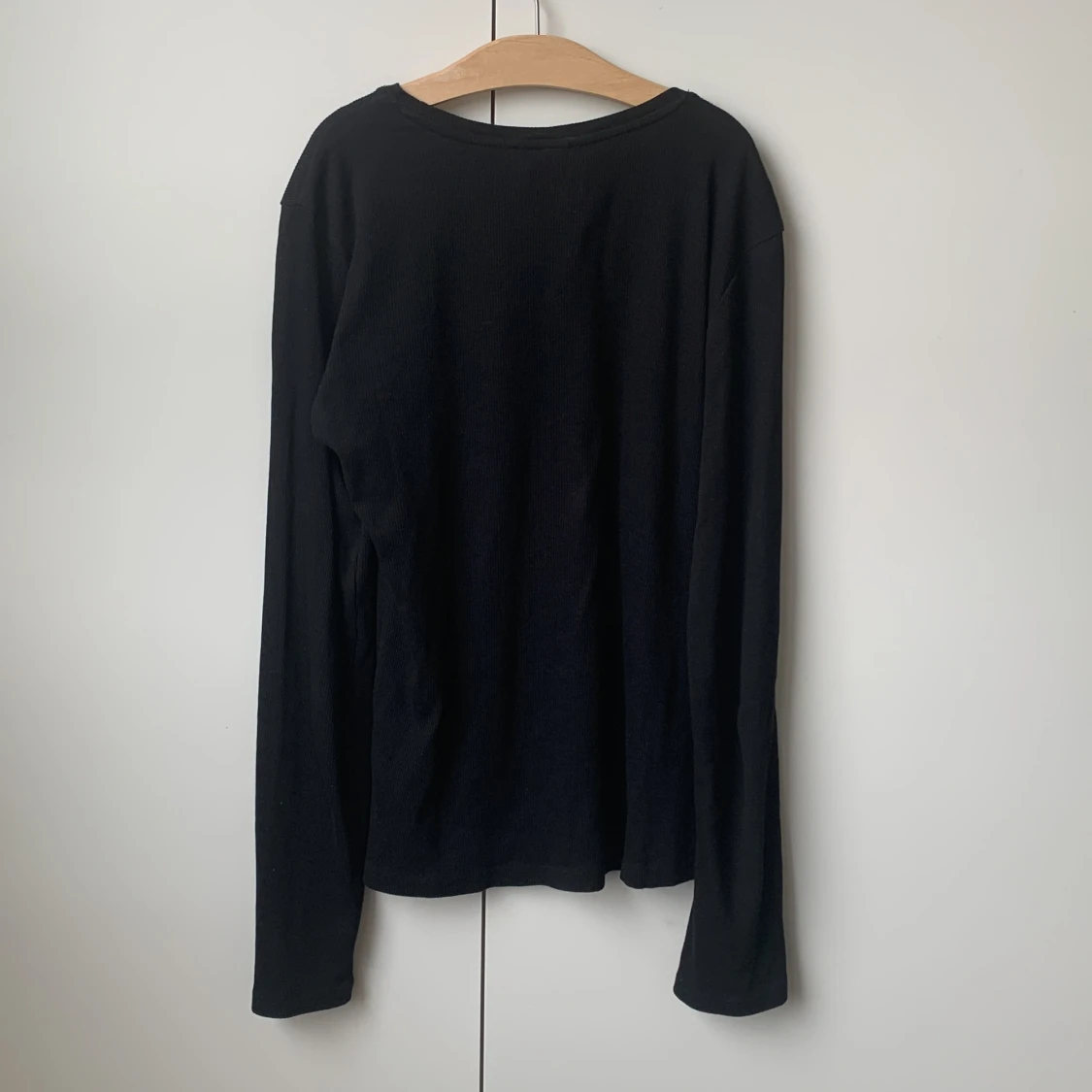 Svart långärmad tröja - 91