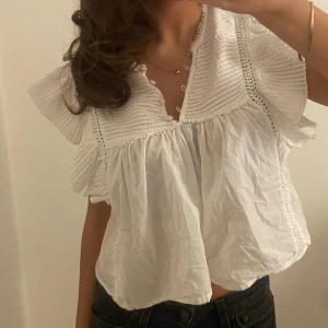 gina blus  - fin blus från gina, endast testad💞