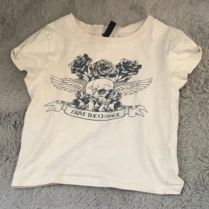 Topp - Oanvänd Originalpris: 150 Är i xxs men funkar som xs