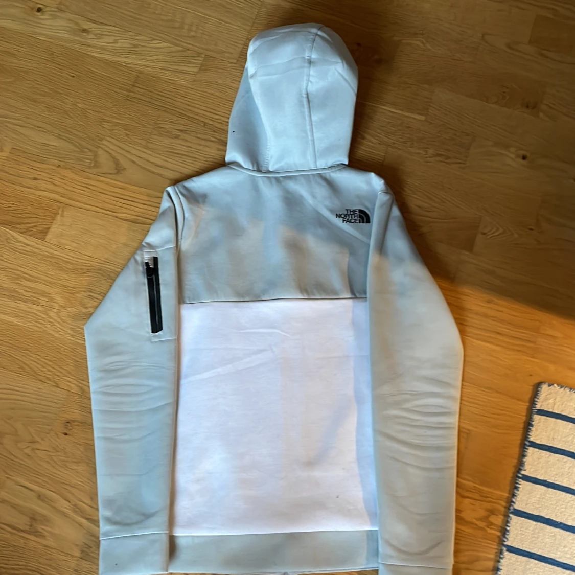 The North face zip/hoddie - 92