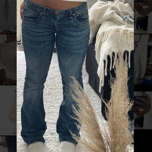 Low waist - Byxan är från LTB i storlek 27/32. Färgen ljus blå midjemått är 40 cm och inderbenslängden är 81 cm 