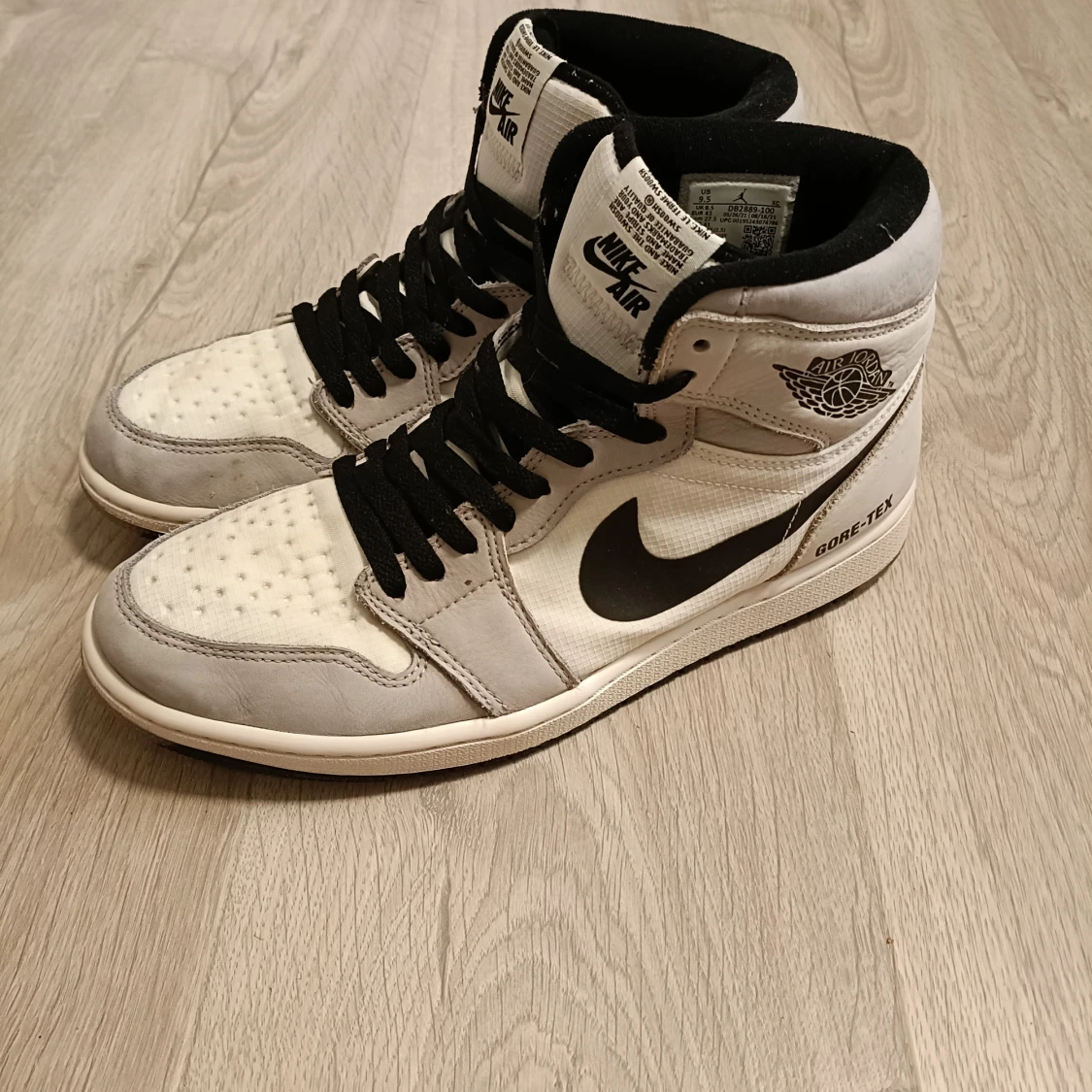 Jordan 1 Gore-Tex Light Bone - 90