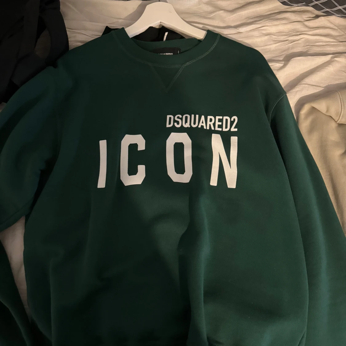 Grön sweatshirt från Dsquared2