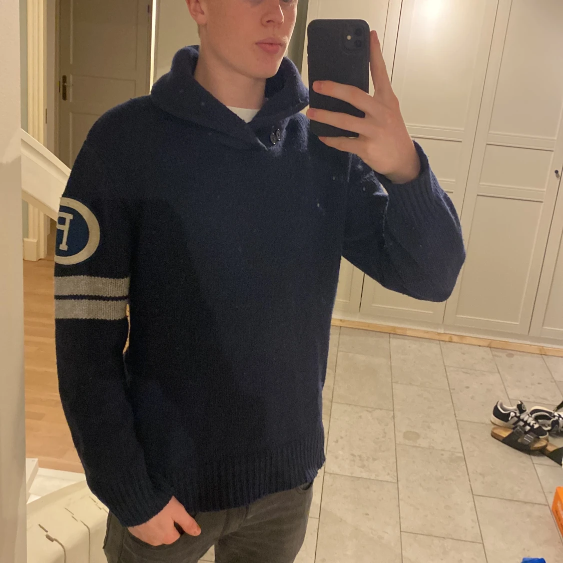 Mörkblå stickad tröja från Pepe Jeans