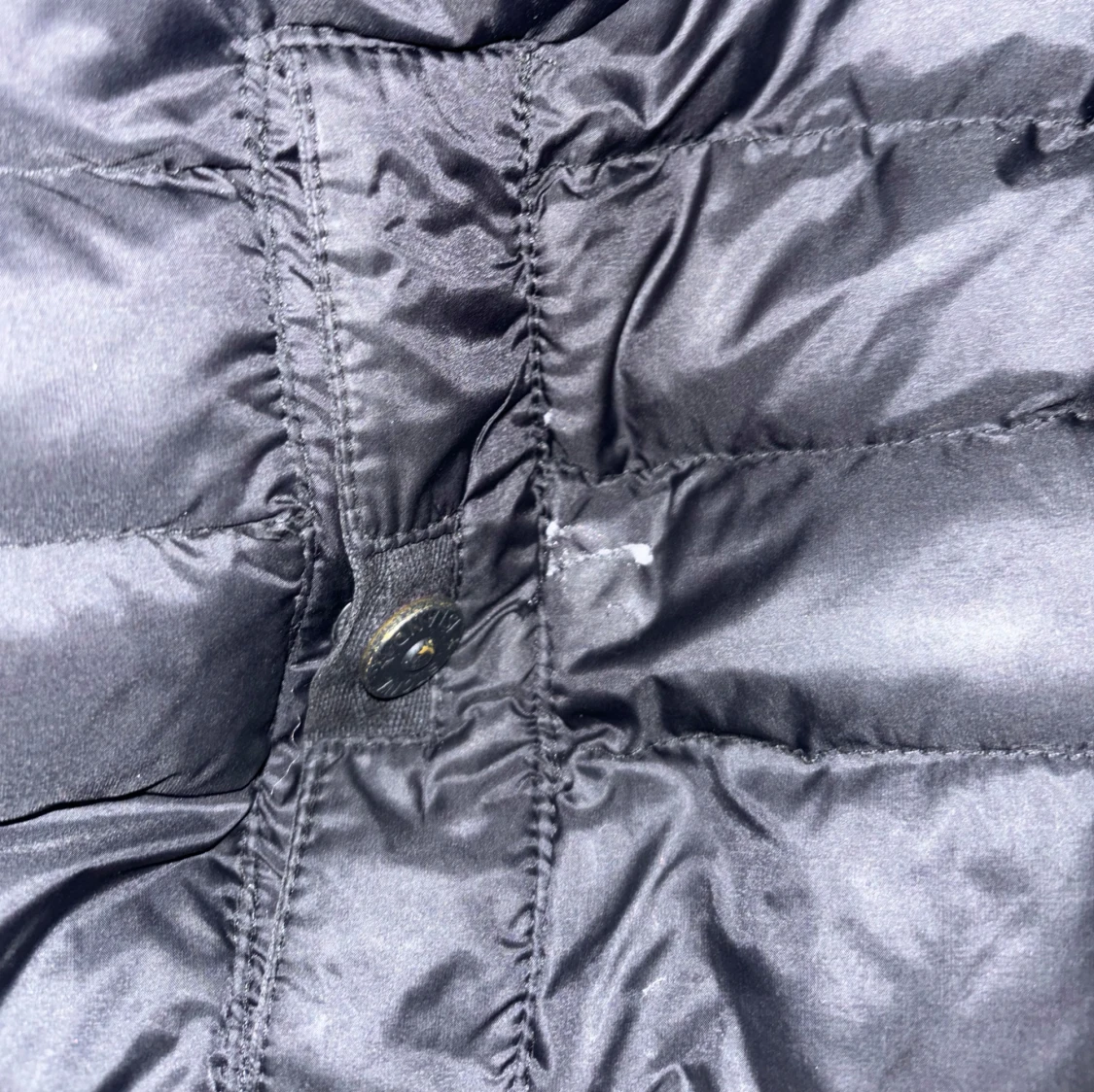 Svart pufferjacka från Stone Island - 93