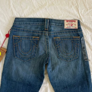 true religion - använd köp nu! midja:76 innerben:88 😽
