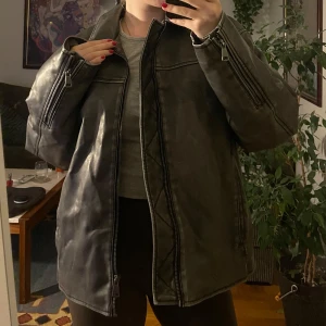 Jacka - Immations skinnjacka från bik bok köpt förra året i storlek M säljer för 450 kr