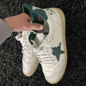 Golden Goose stl 46 - Mkt fint skick nästan oanvända
