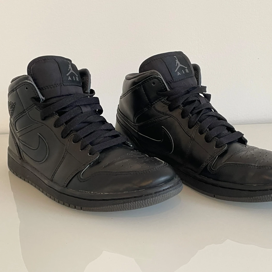 Air Jordan 1 - triple black EU40