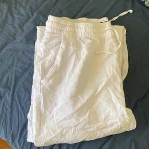  Oanvända linnebyxor från lager köpta för 300 pris kan diskuteras vid snabb affär. -  Nyskick
