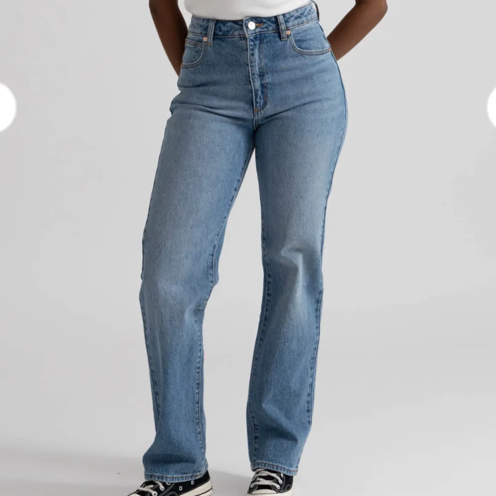 Jättesnygga jeans från ABRAND i storlek 26💗Nypris 799 kr. Jeans & Byxor.