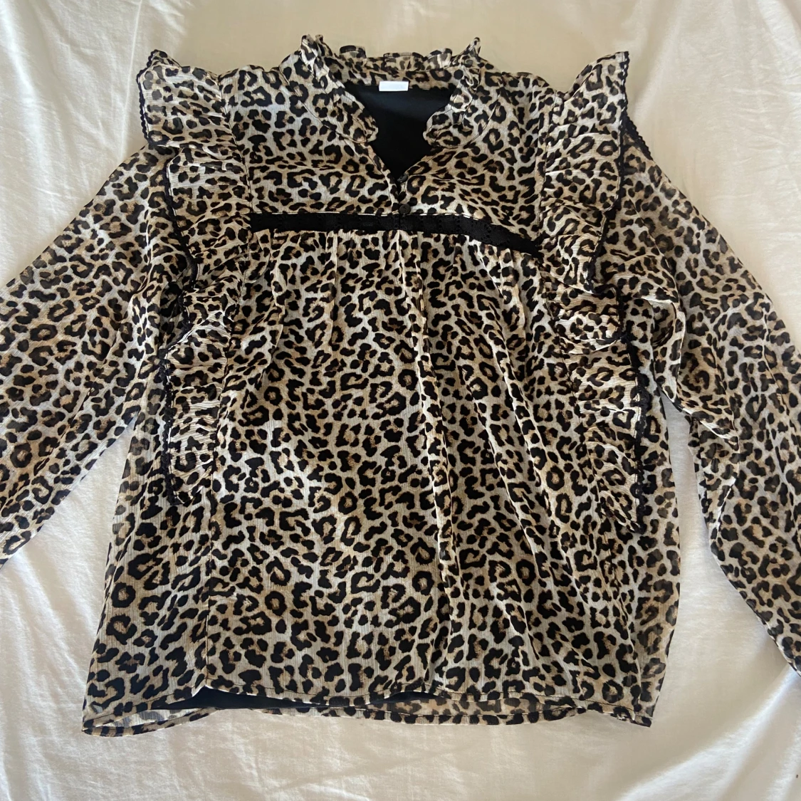 Jättefin leopard blus