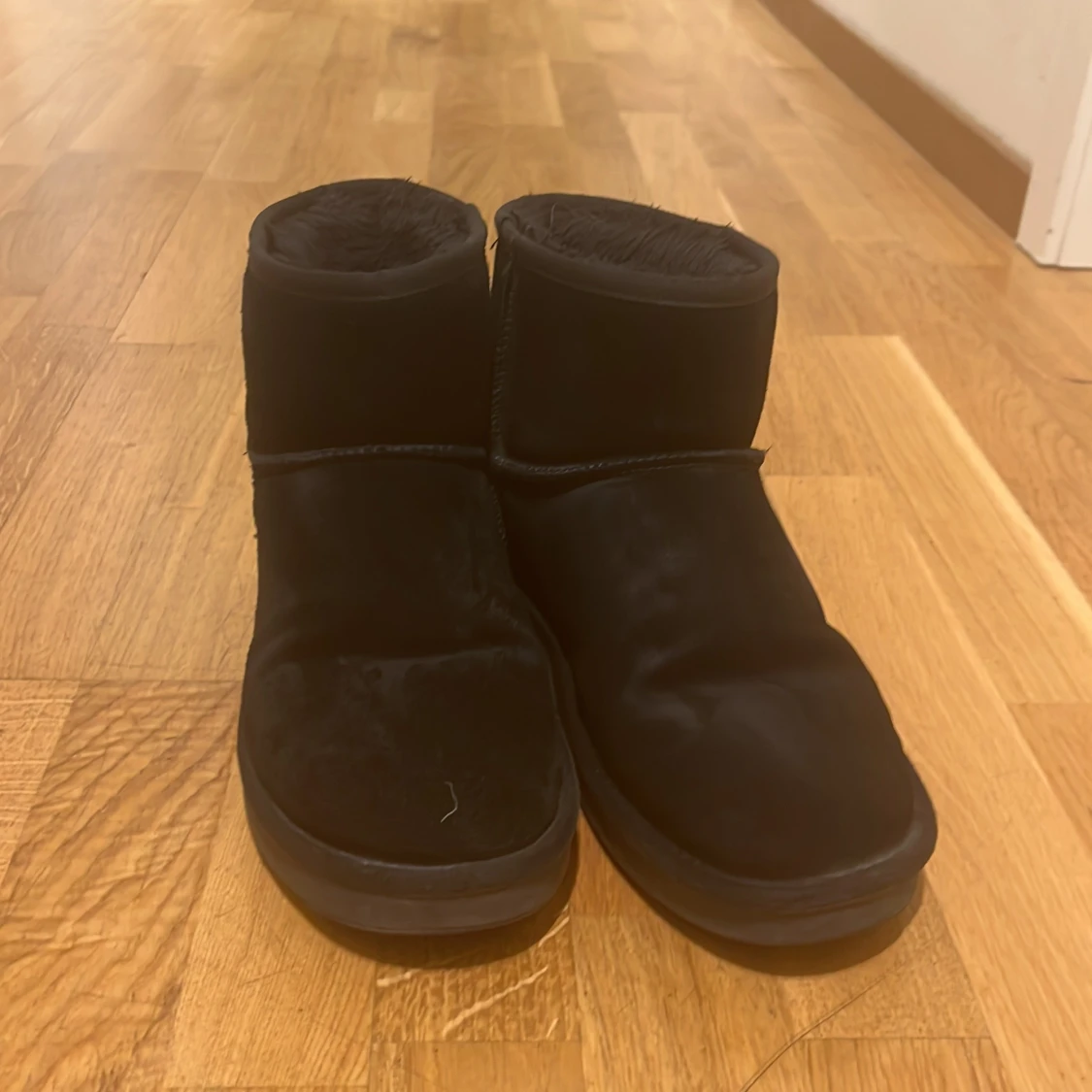 UGGS - 90