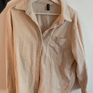 Skjort jacka vit - S bra skick 