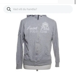 Polo club hoodie - Söker !!!! Söker en sån här polo club Ascot park 5 sipup hoodie!! Snälla kontakta ifall ni har en !! Köper gärna 