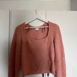 Rosa stickad  - Super fin stickad från hm, oanvänd 