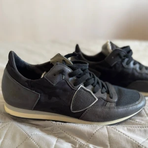 Philippe Model - Philippe Model, svarta i storlek 40.