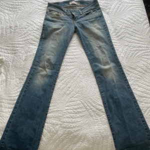 Lågmidjade bootcut jeans - Jättefina lågmidjade bootcut jeans💕