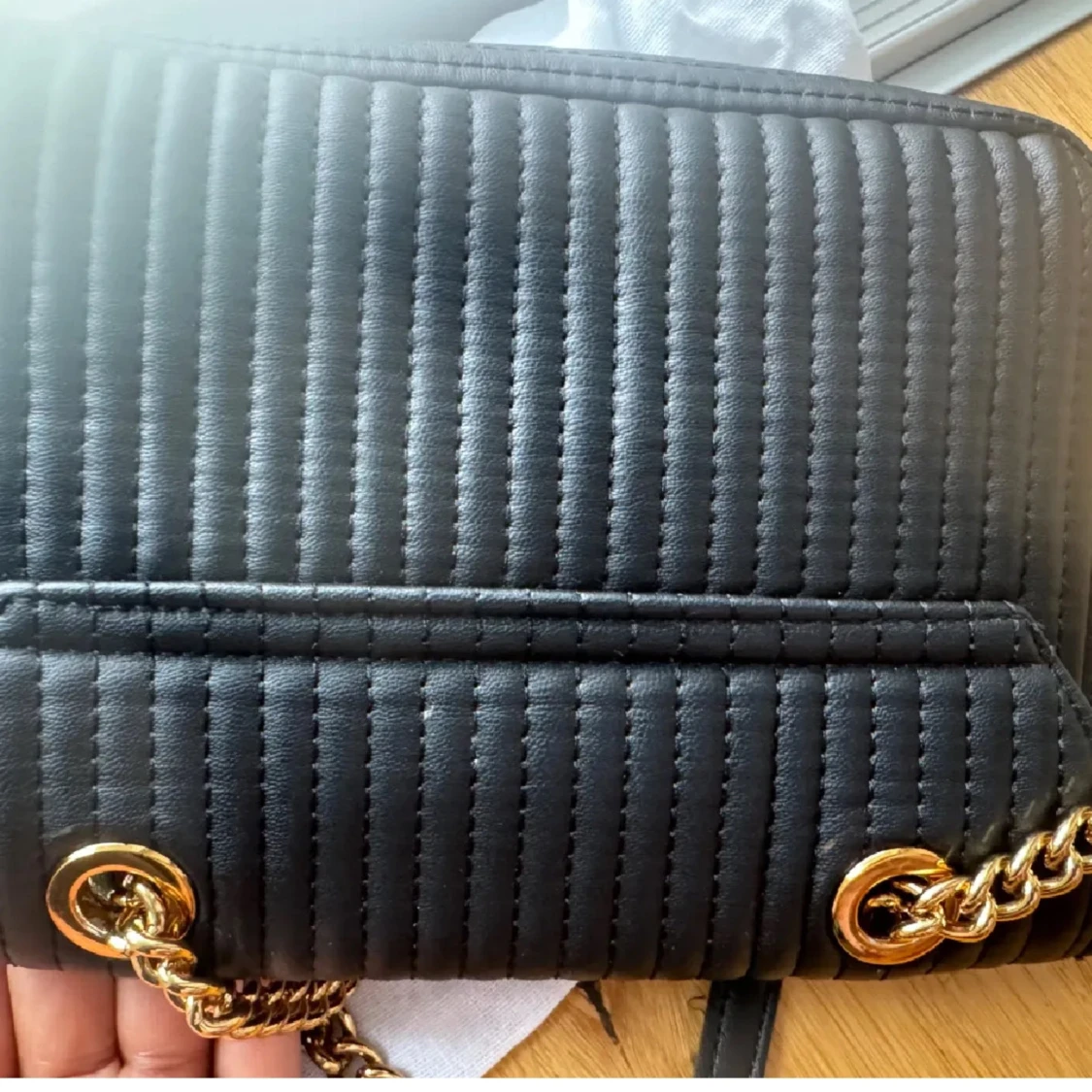 Svart quiltad axelväska från Zara - 1