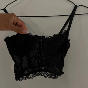 Svart linne spets - Xs