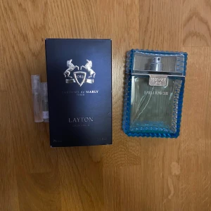 Layton, Versace och sampels  - Byte