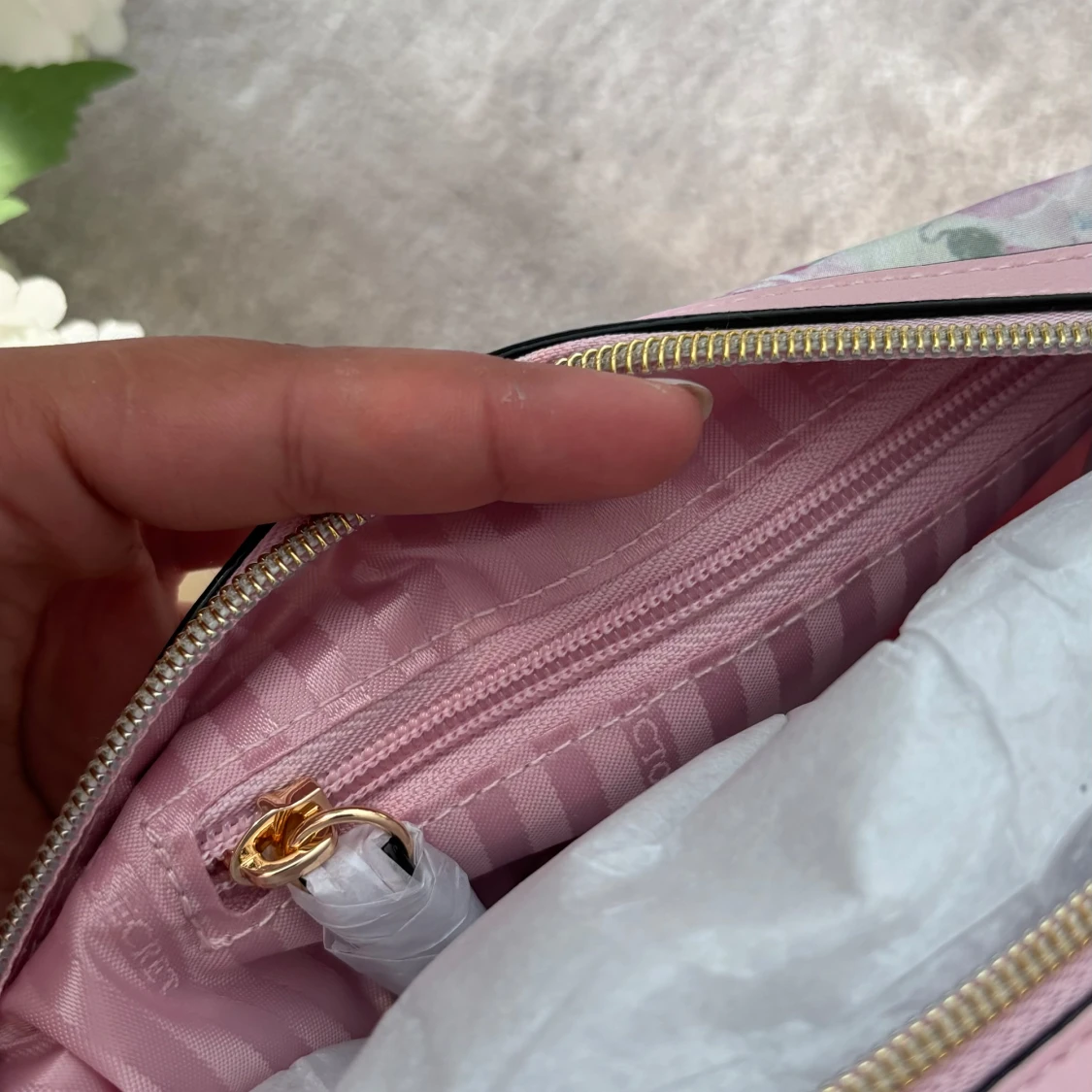 Blommig necessär med dragkedja