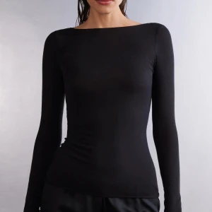 Intimissimi tröja  - Säljer nu min initimissimi tröja, använd 2 ggr. Notera att det är en body (!) Passar mig som är en strl XS/S. 