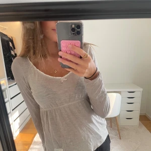 Odd Molly tröja - Superfin beige Odd Molly topp! I väldigt fint skick💝💝💝