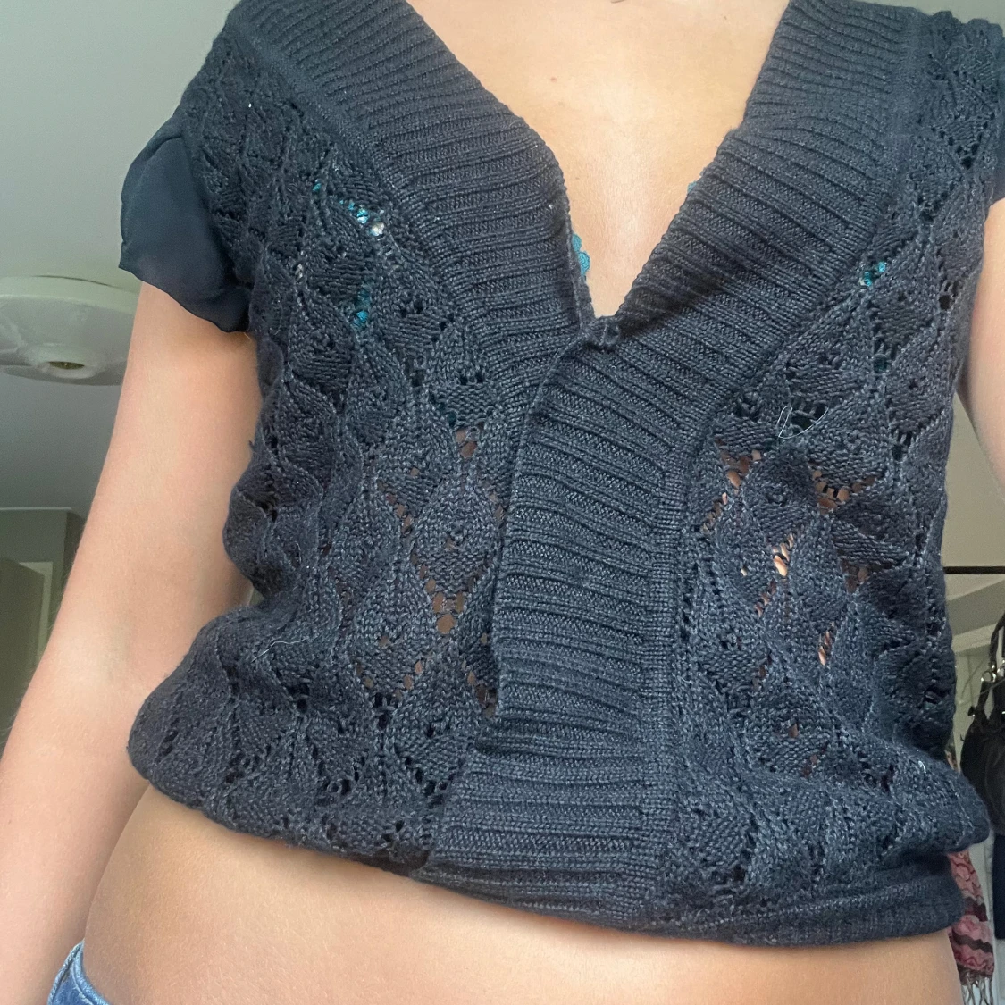 Spetsstickad kofta - 90