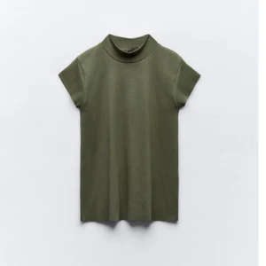 t-shirt - snygg grön t-shirt från zara