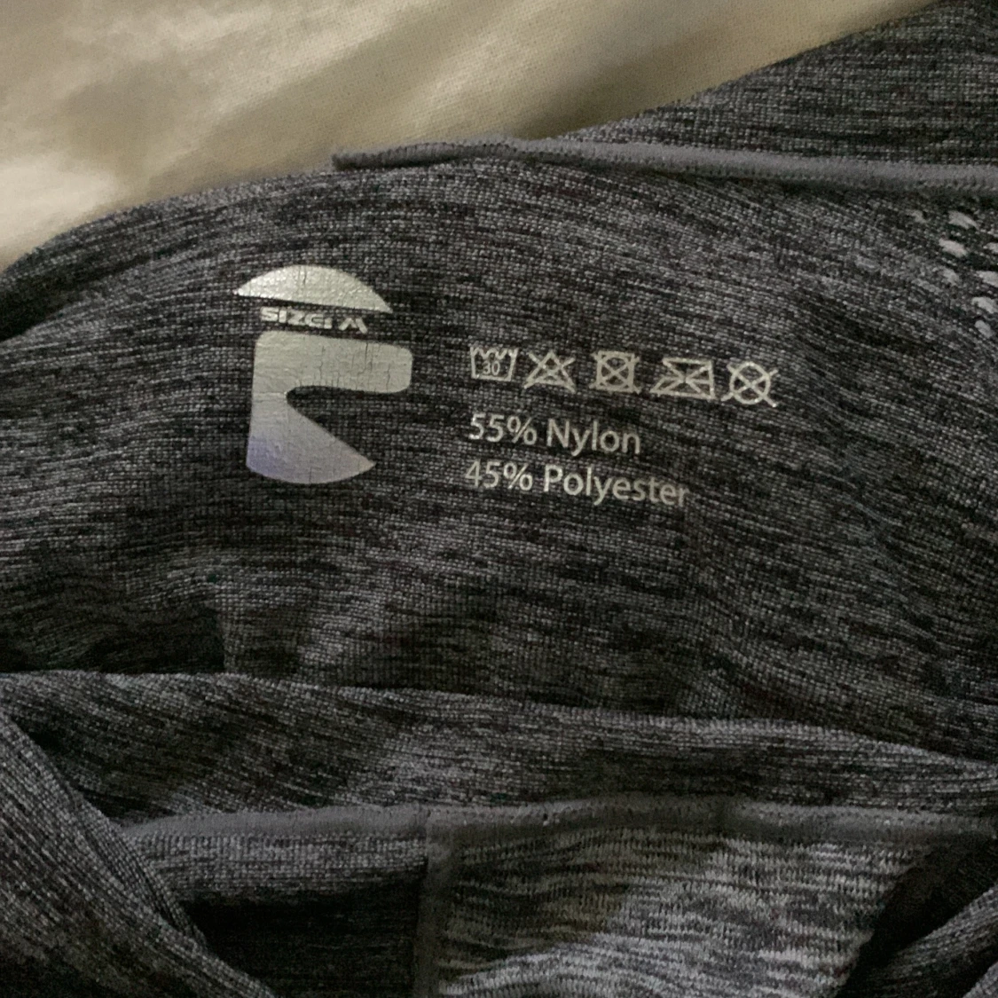 Grå hoodie i nylon och polyester - 91