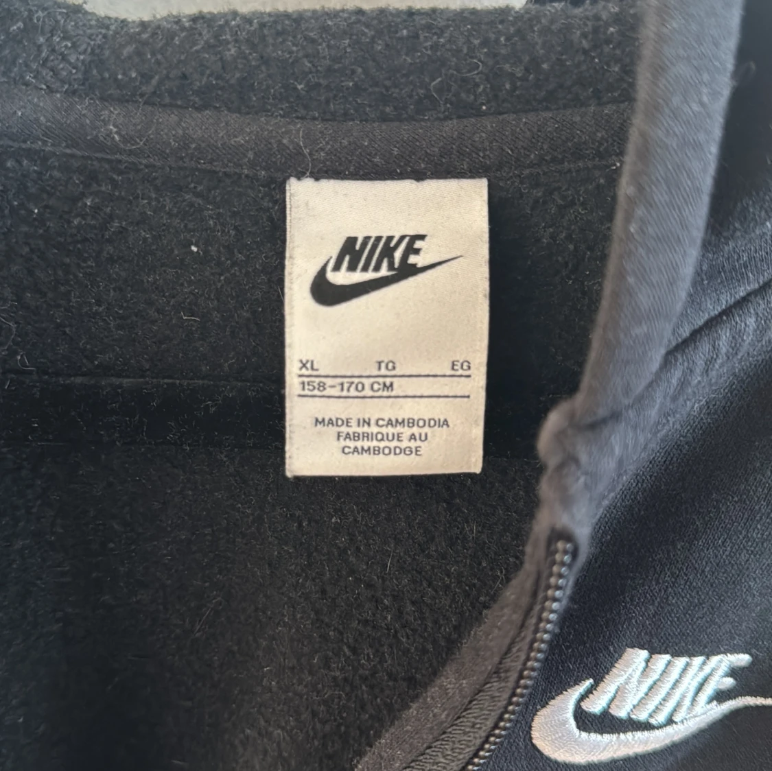 Svart hoodie från Nike - 90