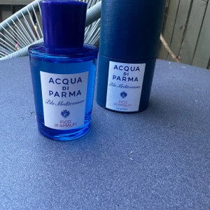 Acqua di Parma - Fico di Amalfi  - Säljer min aqcua di Parma - Fico di Amalfi. Endast få sprut tagna, uppskattad mängd - ca 73/75 ml.  Nypris: 921kr Skriv om ni har frågor.