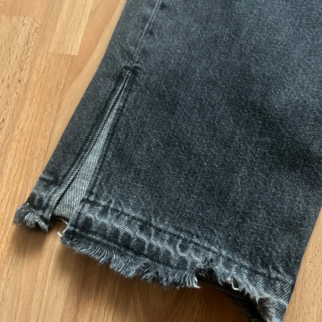 Mörk gråa jeans - 91