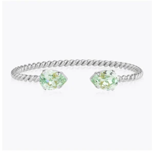 Caroline svedbom sätt i nyskick  - Säljer mitt fina armband och ring från Caroline svedbom då jag inte använder silver längre. Skriv privat för egna bilder🌸💝 nypris 1400kr priset går att diskutera vid snabb affär  